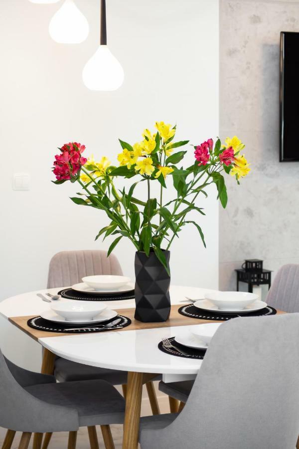 Apartments Warsaw Dzielna By Noclegi Renters Ngoại thất bức ảnh