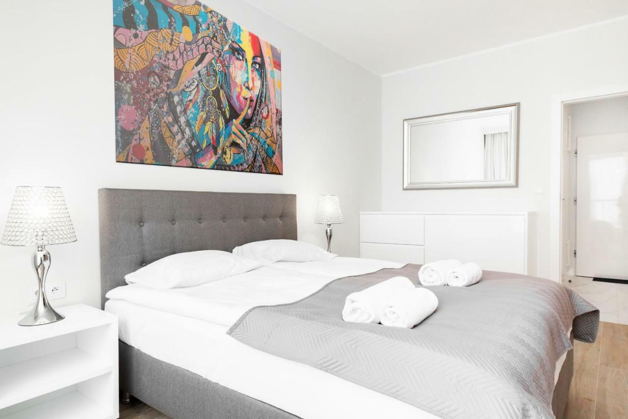 Apartments Warsaw Dzielna By Noclegi Renters Ngoại thất bức ảnh